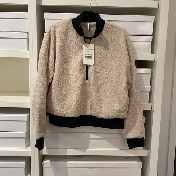 Fabletics Dream Polar Fleece Pullover - Picture 3 of 5